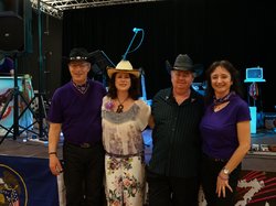  <a style='color: #fff;' href='/uploaded/photo/apres-midi-avec-les-mckenzie-5aa7fc629b964.jpg'>(Télécharger)</a>