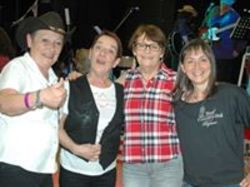  <a style='color: #fff;' href='/uploaded/photo/bal-avec-les-mc-kenzie-5969031e7e6e5.jpg'>(Télécharger)</a>