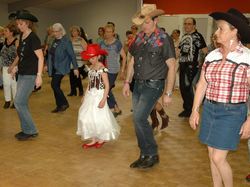  <a style='color: #fff;' href='/uploaded/photo/bal-avec-les-mc-kenzie-596903b250090.jpg'>(Télécharger)</a>