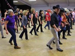  <a style='color: #fff;' href='/uploaded/photo/bal-cd-du-04-novembre-2018-5be996580624b.jpg'>(Télécharger)</a>