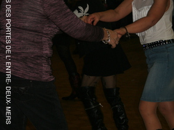  <a style='color: #fff;' href='/uploaded/photo/bal-cd-du-24-janvier-56b1cf8e0ff97.jpg'>(Télécharger)</a>