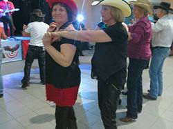  <a style='color: #fff;' href='/uploaded/photo/bal-du-23-avril-571f8e71e05b9.jpg'>(Télécharger)</a>