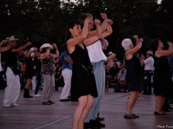  <a style='color: #fff;' href='/uploaded/photo/dansons-sur-les-quais-5b5767c96cac2.jpg'>(Télécharger)</a>