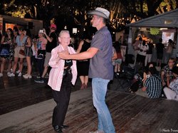  <a style='color: #fff;' href='/uploaded/photo/dansons-sur-les-quais-5b576813c8be0.jpg'>(Télécharger)</a>