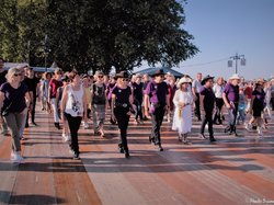  <a style='color: #fff;' href='/uploaded/photo/dansons-sur-les-quais-5b57683418a93.jpg'>(Télécharger)</a>